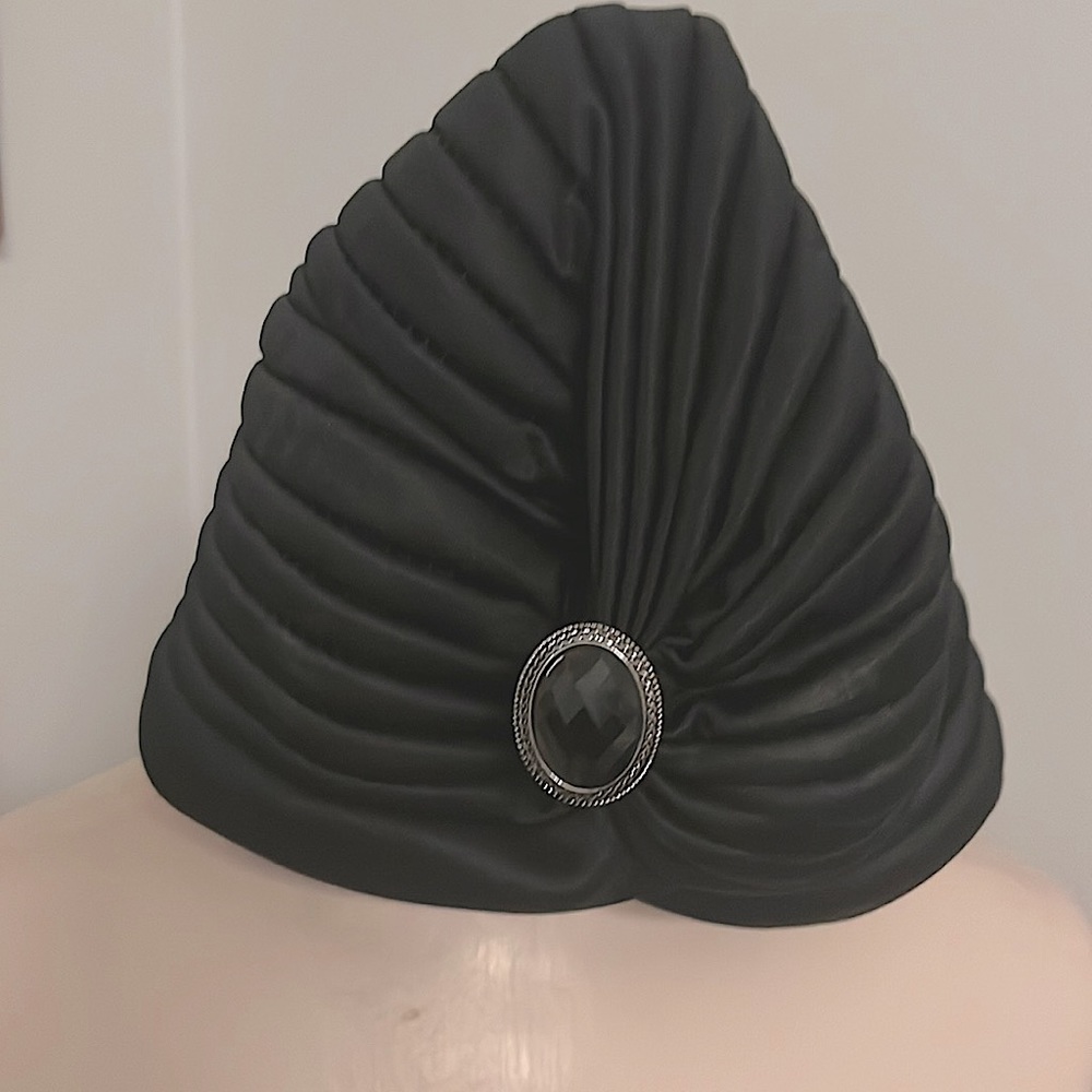 Black turban